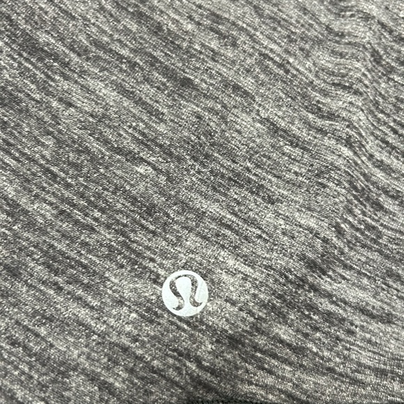 Lululemon - Picture 4 of 4